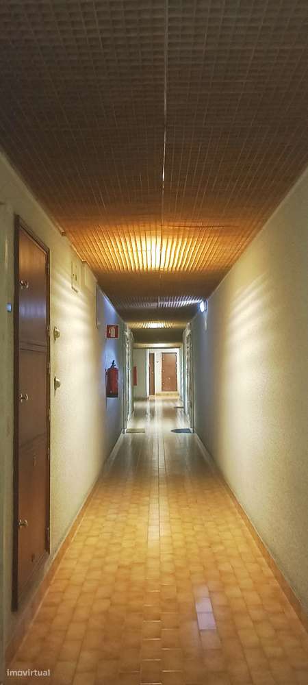 Apartamento T1 com Garagem - Grande imagem: 4/15