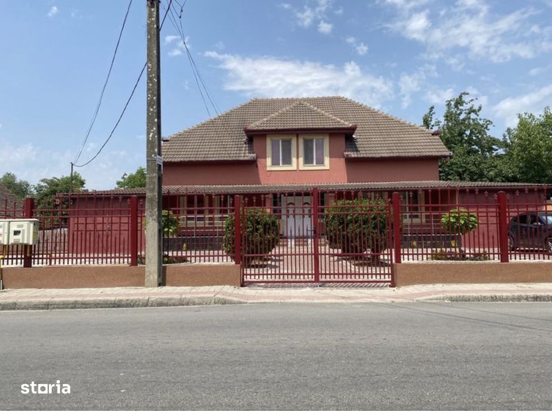 Inchiriez Casa in Caransebes, str Tudor Vladimirescu nr 35