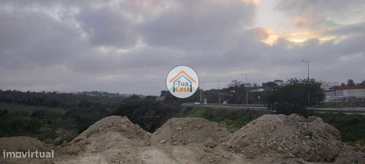 Terreno Rústico com Viabilidade de Construção de Hotel - Grande imagem: 5/15