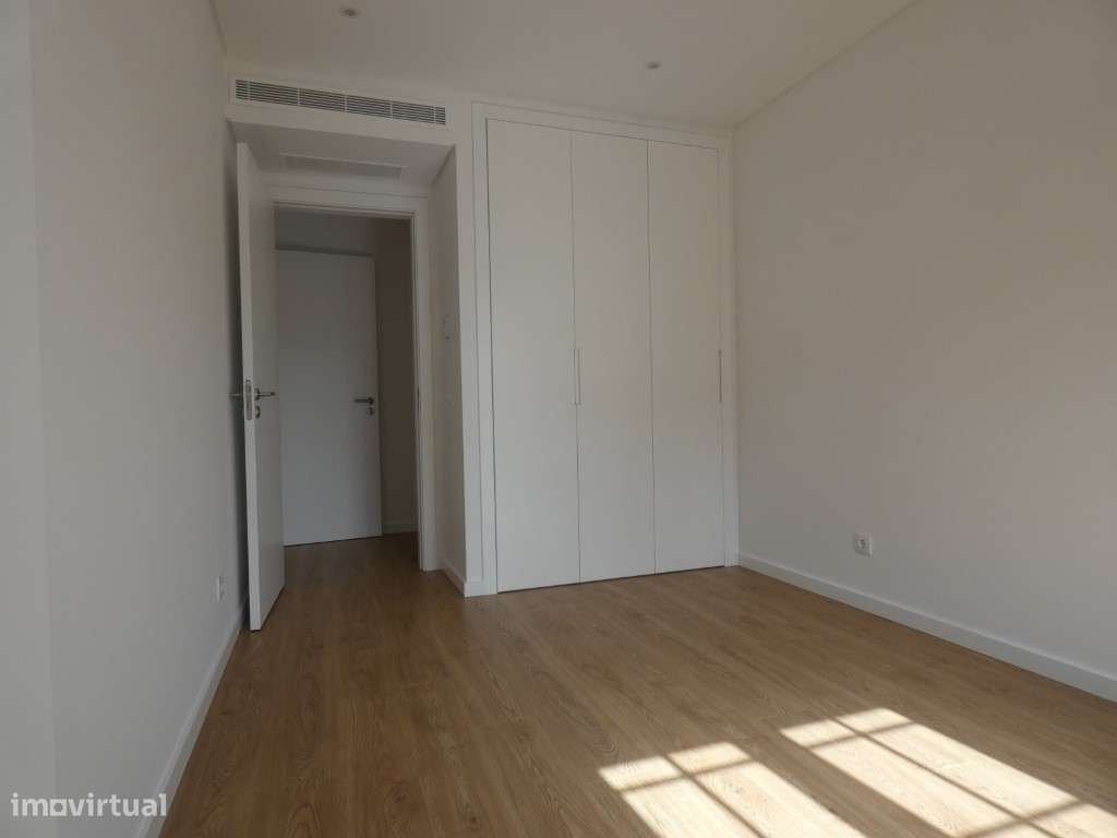 Apartamentos T2 construção de 2026 no NEUDEL Amadora, pronto a escr...-12