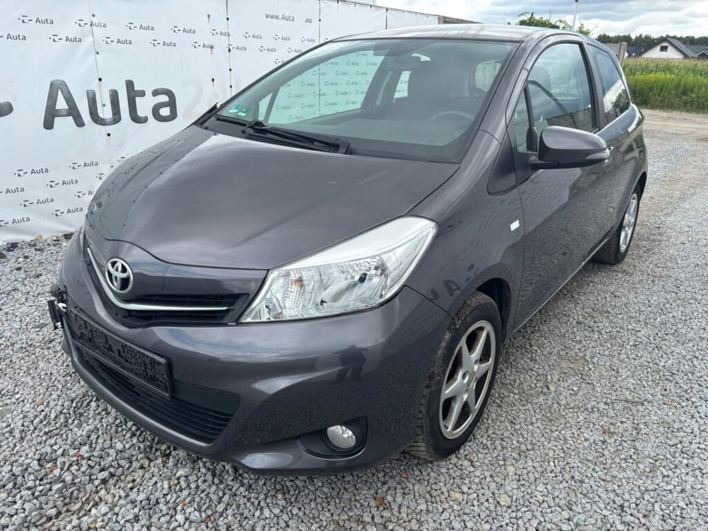 Toyota Yaris III (2011-2019) 1.0 VVT-i Cool 2013