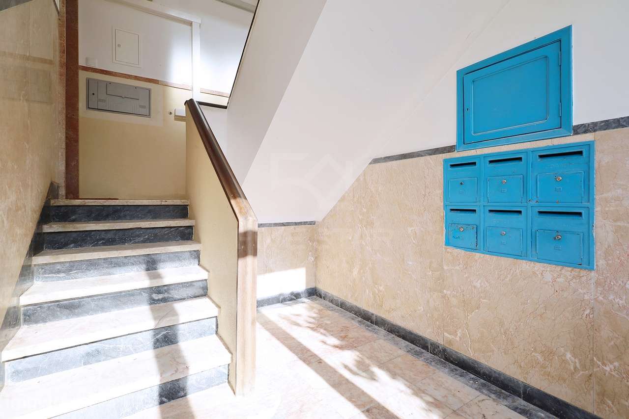 T2 Renovado - Monte da Caparica - Junto a FCT Univ. Nova - Grande imagem: 3/25