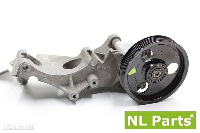 Suporte do alternador Renault Clio 3 8200393718 - 1