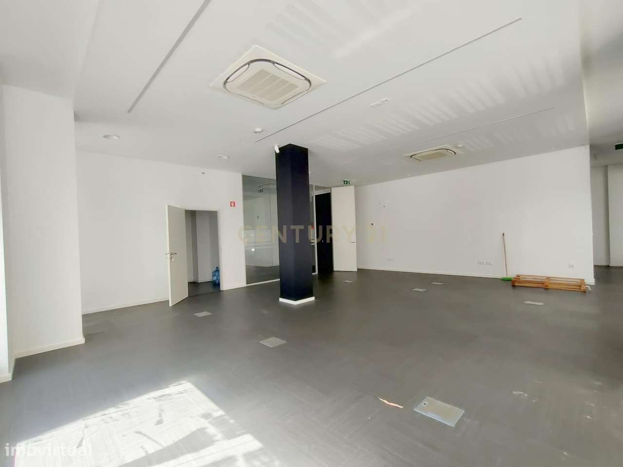 Loja com 346 m2 no Centro da Póvoa de Varzim - Grande imagem: 5/28