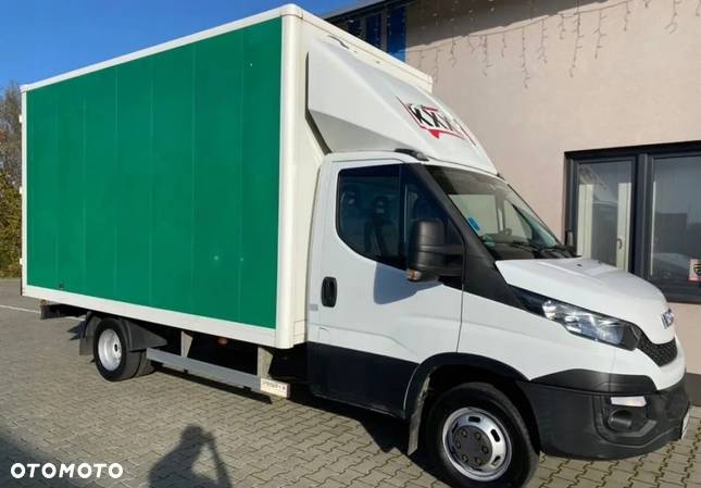 Iveco Daily 35 C15 Kontener 4.4m - 32