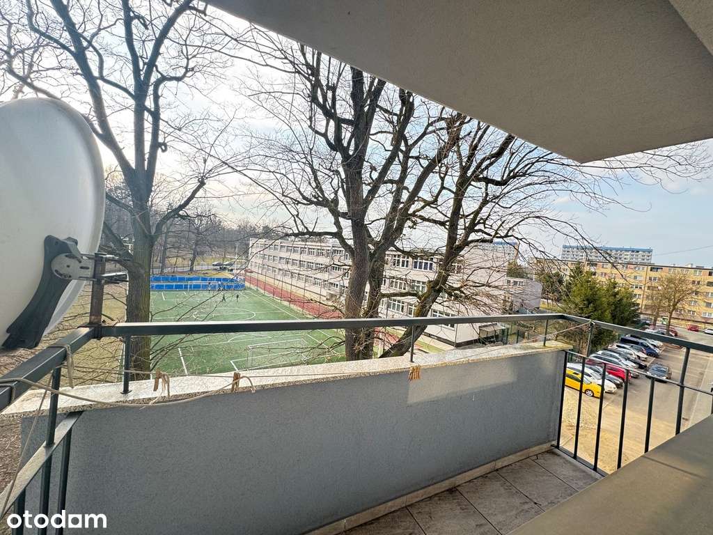 Przestronne M3 z balkonem obok parku-0