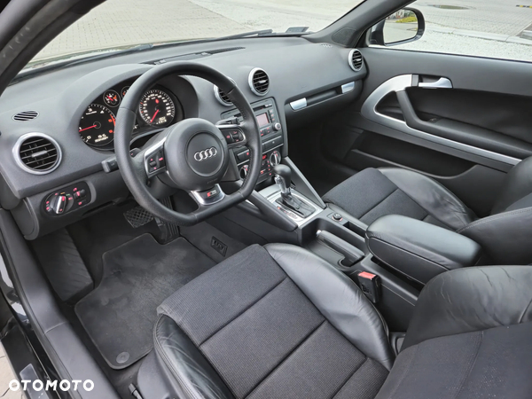 Audi A3 2.0 TDI DPF Ambition S tronic - 28