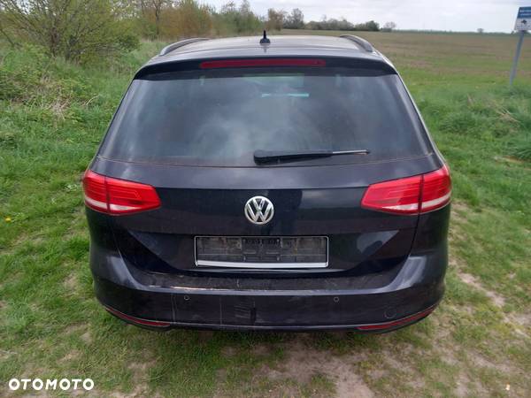 Volkswagen Passat Variant 1.6 TDI SCR DSG Comfortline - 9