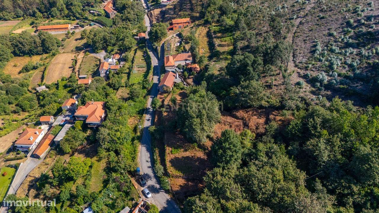 Moradia para Reabilitação com Terreno +1.000 m² | Vista sobre a Ria de-36