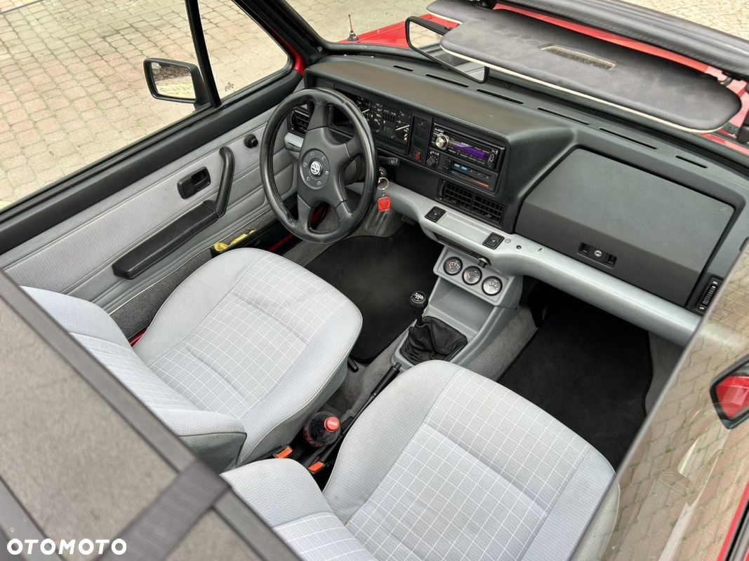 Volkswagen Golf 1.8 GTI Special - 17