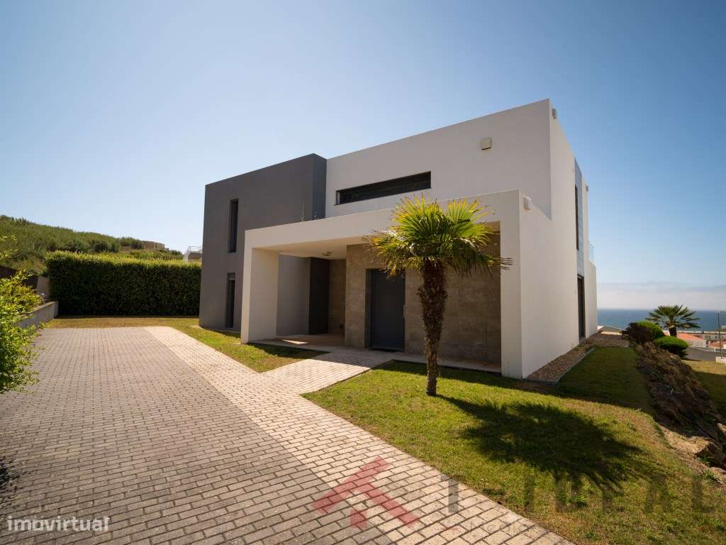 Moradia T4 com Vista de Mar-9