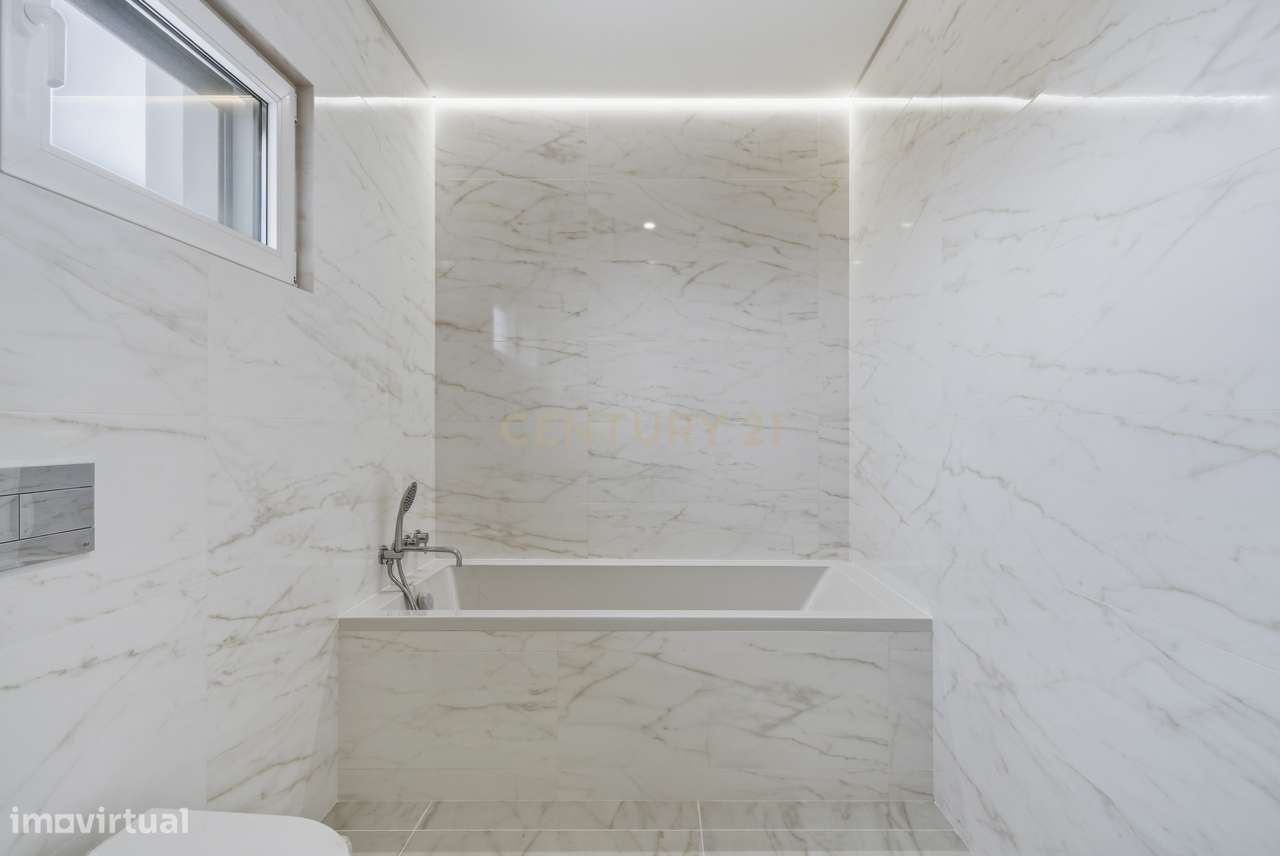 Luxuosa Moradia T4 com Vista Mar em Silveira, Torres Vedras-28