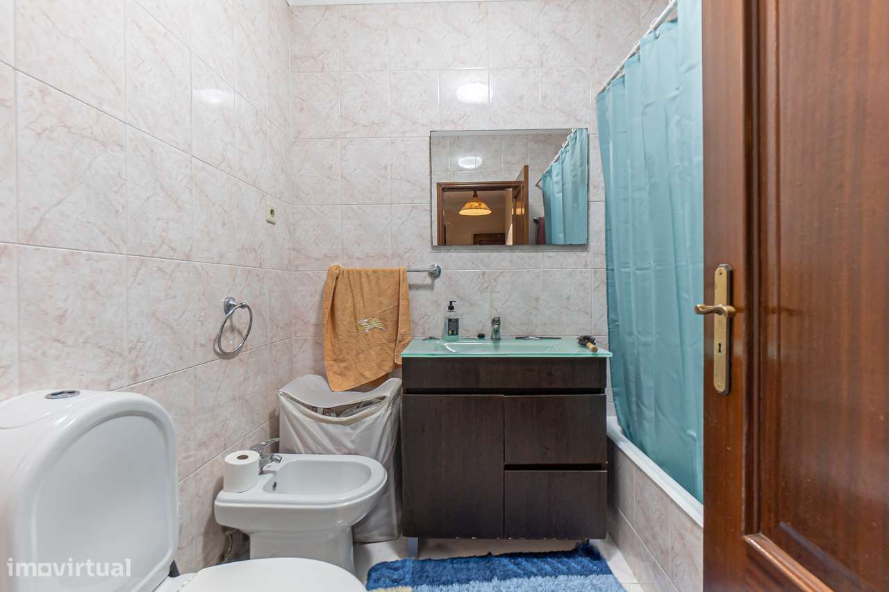 Apartamento T2 a 2 minutos do Pingo Doce de Perosinho-5