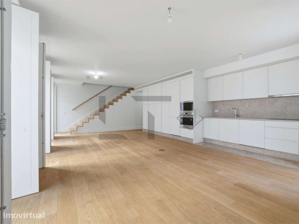 Apartamento T2 com Garagem para Venda junto à Av. da Liberdade, Lisboa-8
