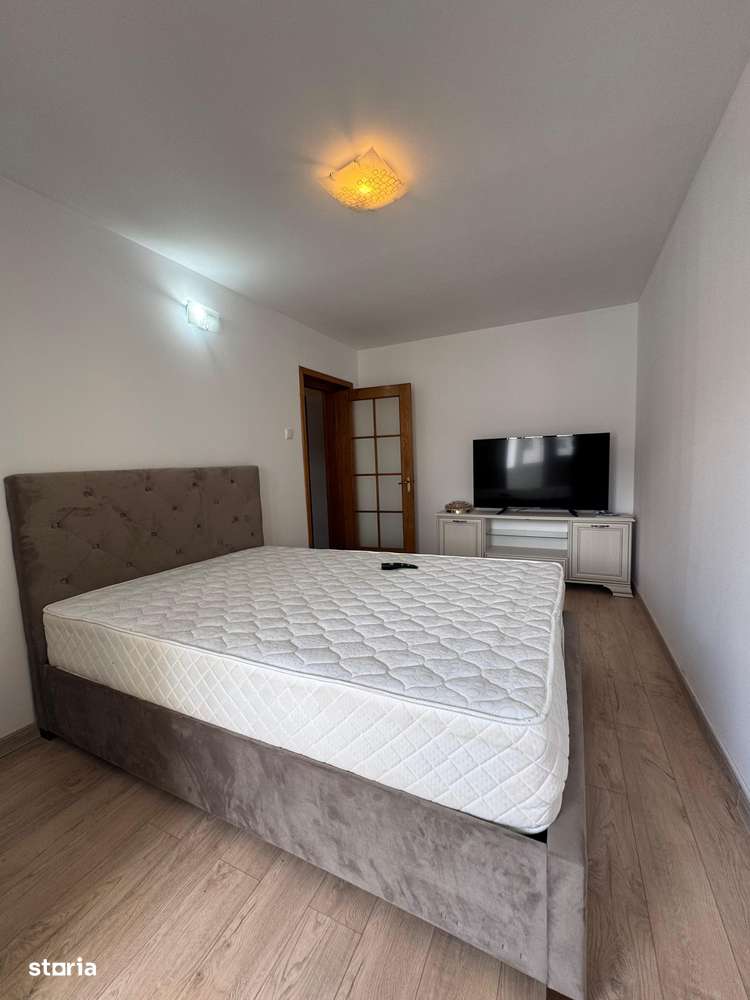 Apartament cu 3 camere, localizat în zona de sus a orașului. - Imagine principală: 4/17