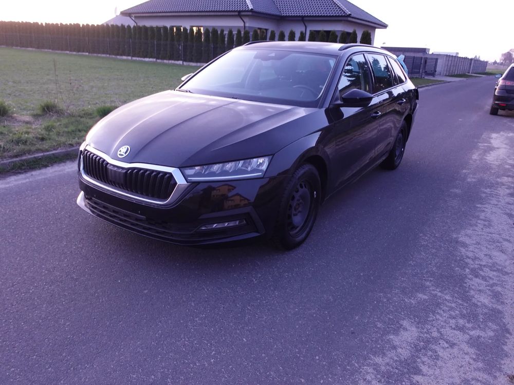 Skoda Octavia IV 2.0 TDI DSG Ambition 2022