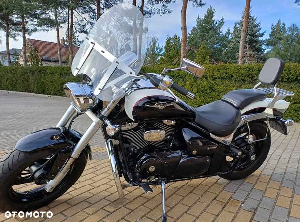 Suzuki Intruder - 6