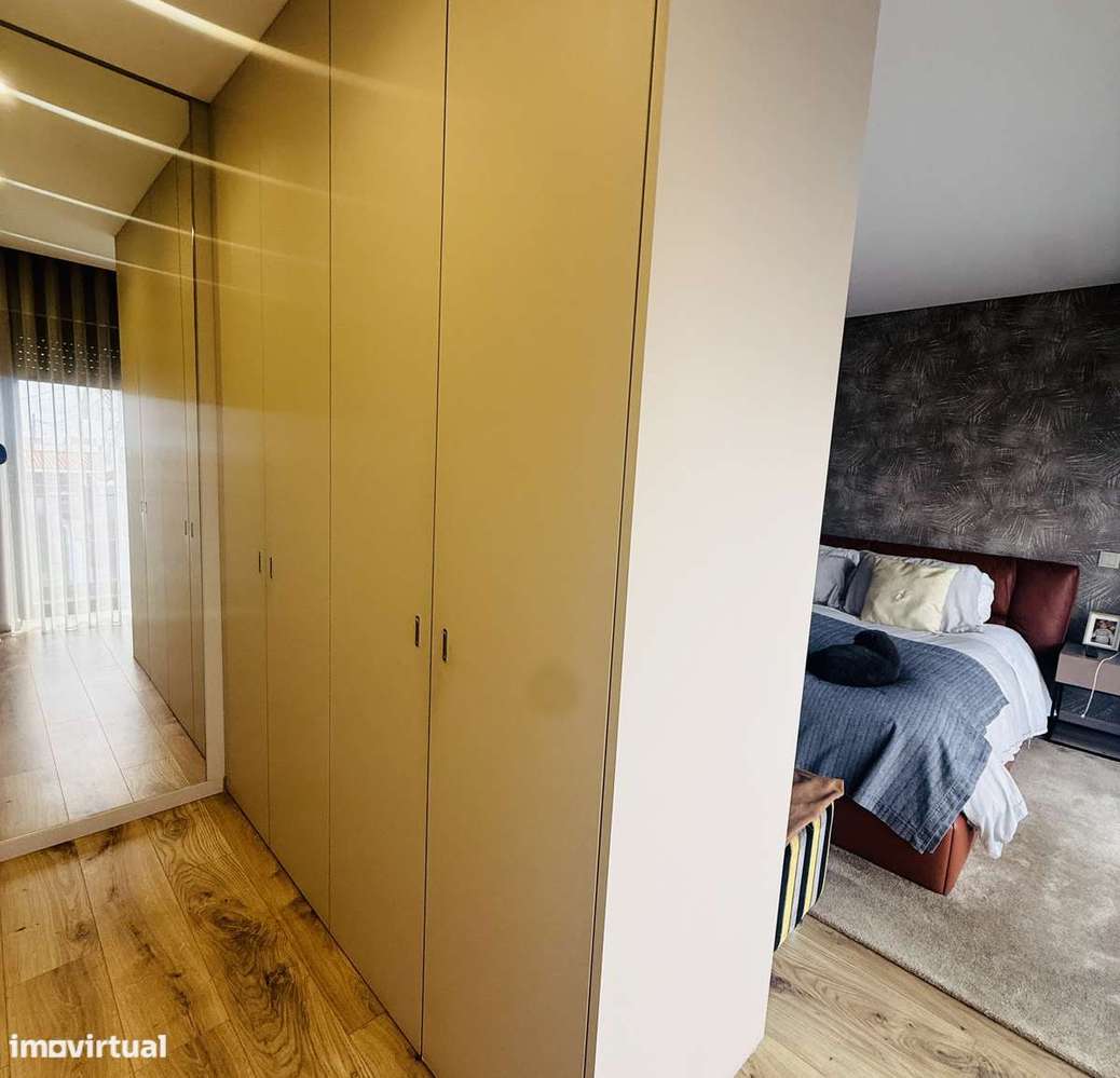 Moradia 3 frentes 200m praia-12