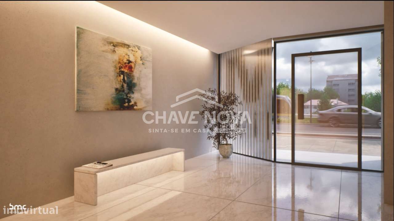 Apartamento T1 com varanda, garagem e elevador-5