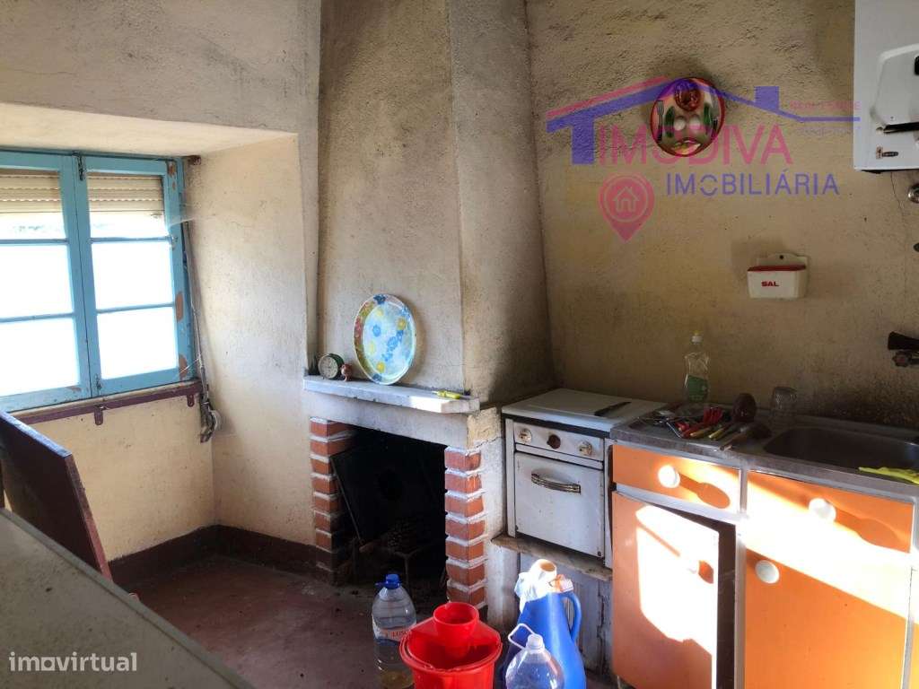 CASA SENHORIAL E TERRENO, CASTANHEIRA DE PERA-14