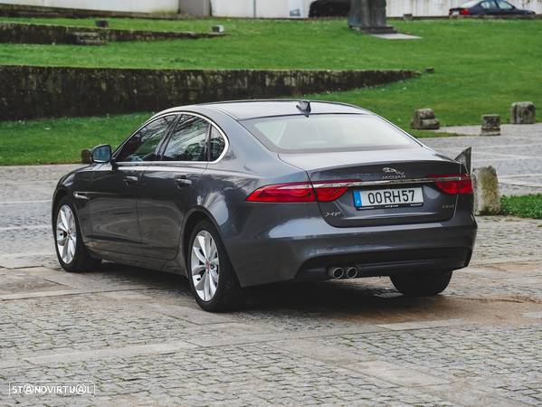 Jaguar XF 2.0 D Prestige Aut. - 11