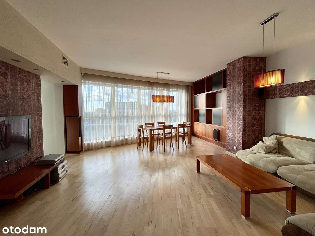 Rezydencja pod Orłem  3 pokoje 15 piętro z widokiem na panoramę miasta-0