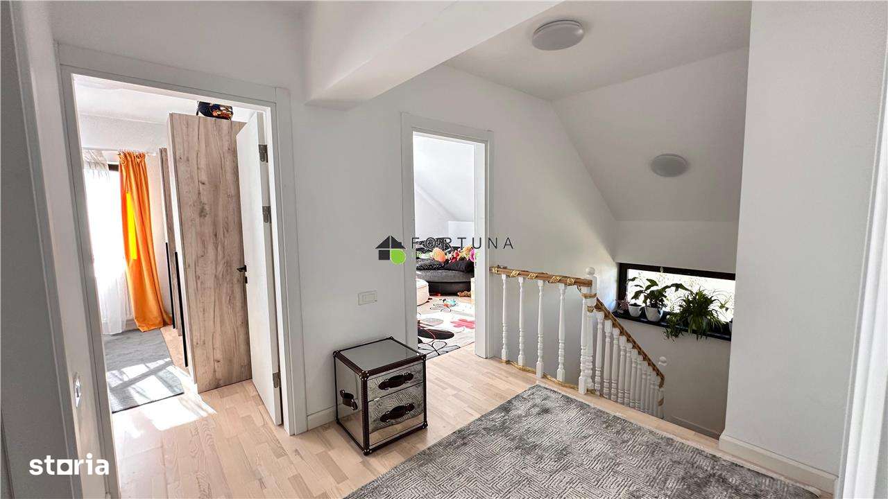 Casa 5 camere constructie noua 440 mp teren Sacele-13