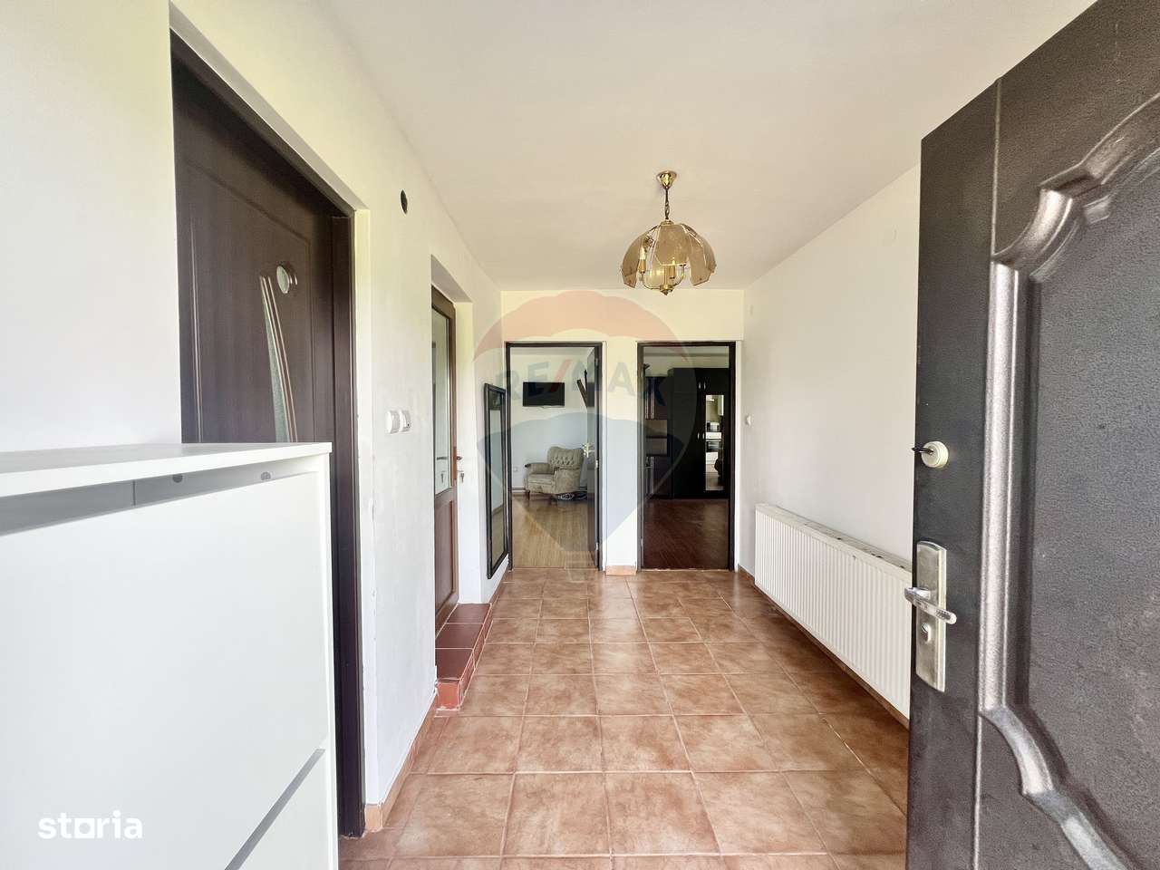 Casă / Vilă cu 3 camere de vânzare-9