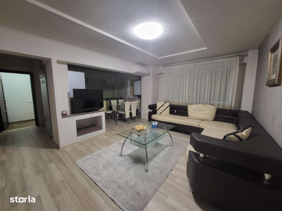 Apartament 3 camere, open space, 74 mp, Calea Severinului, zona Dedema - Imagine principală: 1/14
