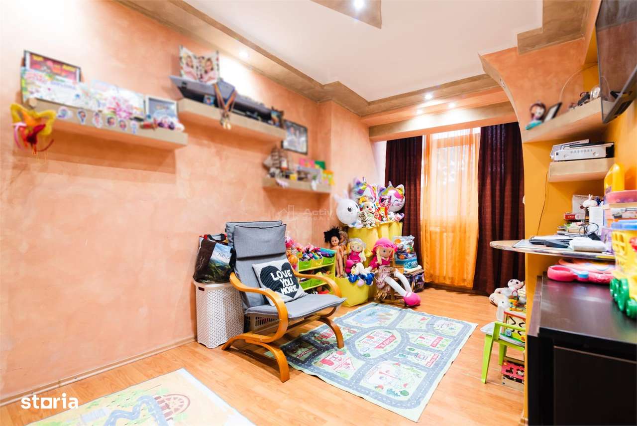 Apartament spatios cu 4 camere si 2 bai -  in zona linistita -  aproap - Imagine principală: 5/11