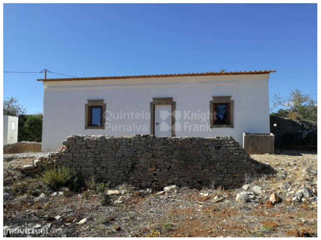 Moradia em ruína próxima ao campo de golfe no Algarve - Grande imagem: 2/9