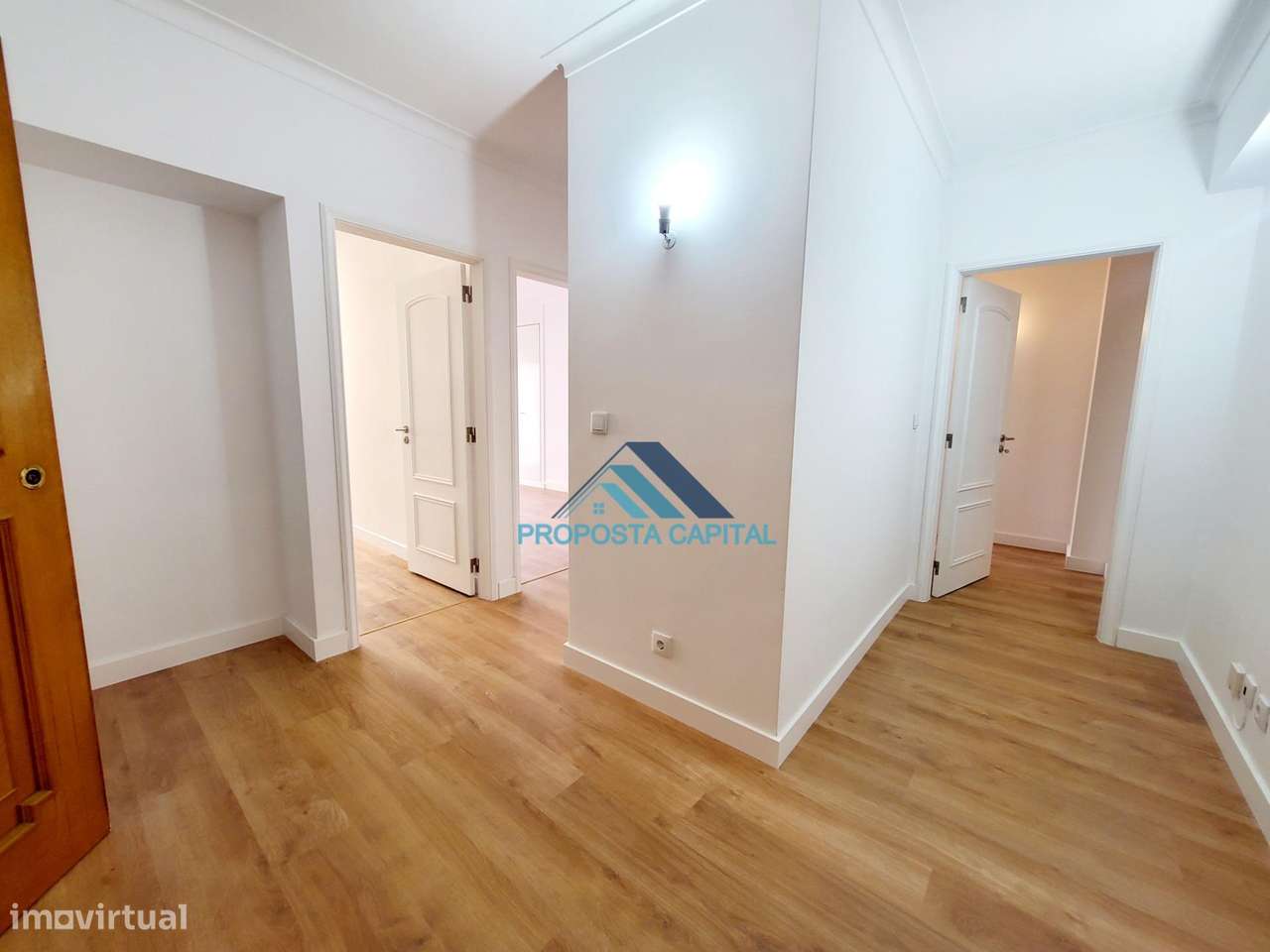 APARTAMENTO T3 TOTALMENTE REMODELADO | ESTRADA DA LUZ - COM GARAGEM-3