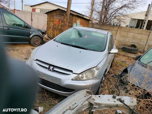 Dezmembrari  Peugeot 307  2000  > 0000 1.6 16V Benzina - 1