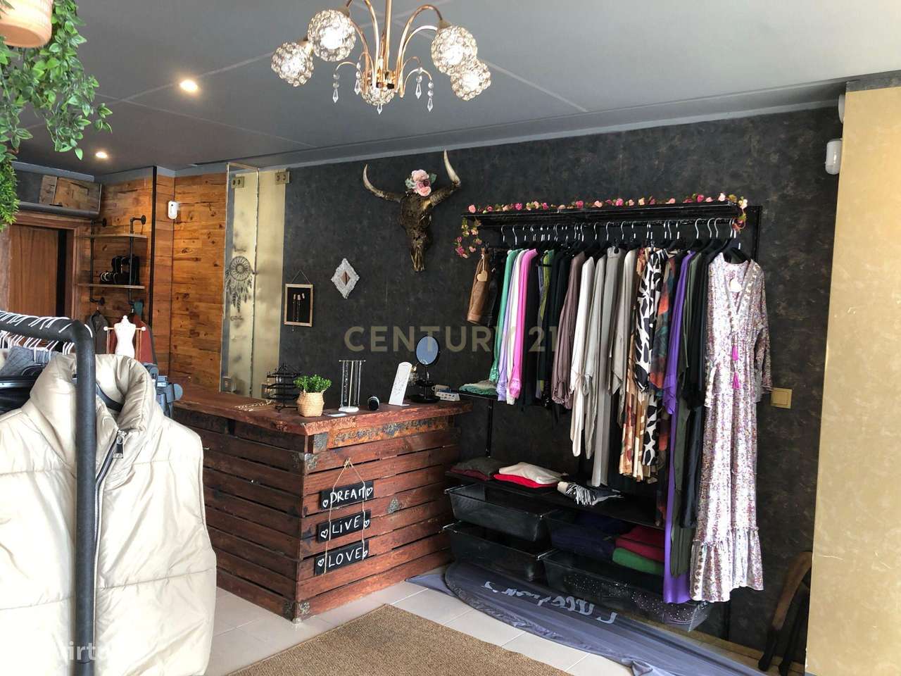 Loja com 24 m2, com excelente localização em Paço de Arcos. - Grande imagem: 4/8