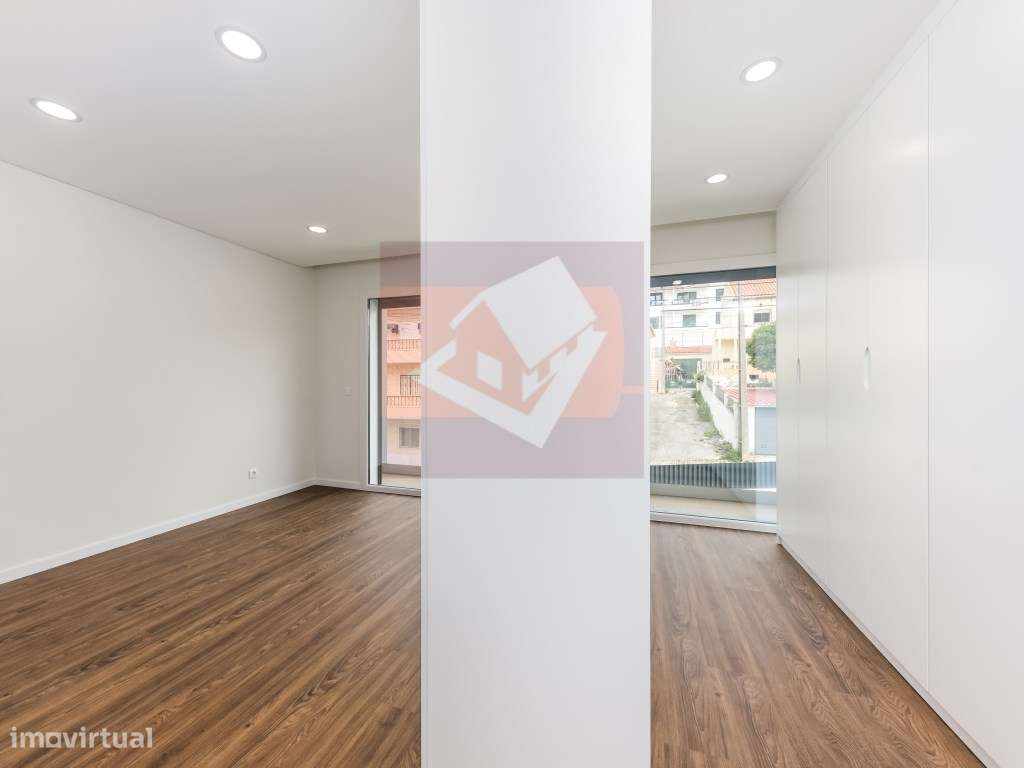 Moradia V5 nova no Bairro do Trigache em Famões-25