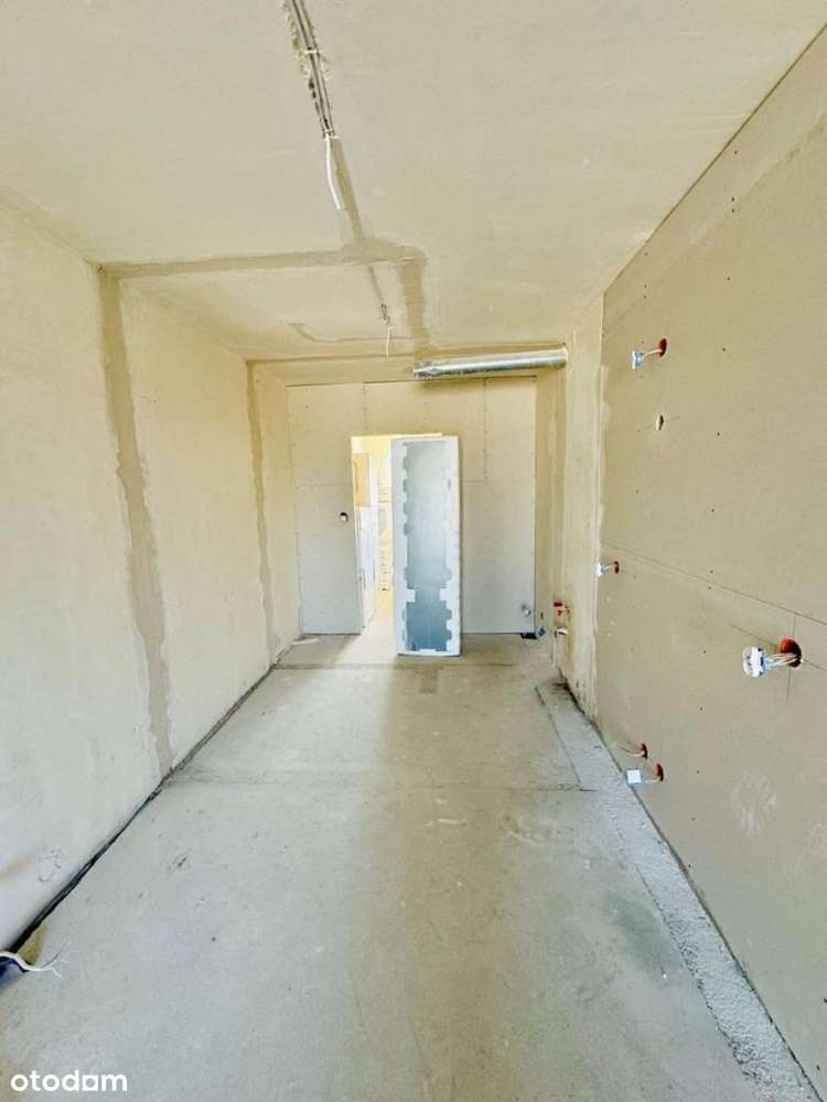 3 mieszkania 2pok. + 3 m. w hali g.-8