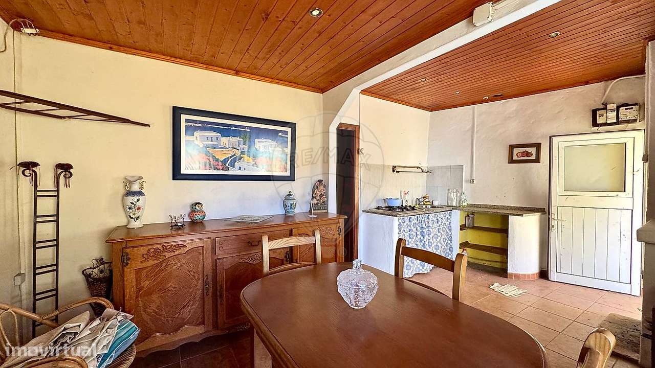 Moradia T2 para venda-10