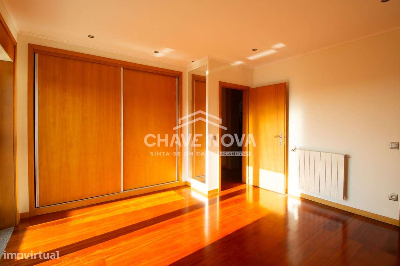 Moradia T4 em Valongo-14