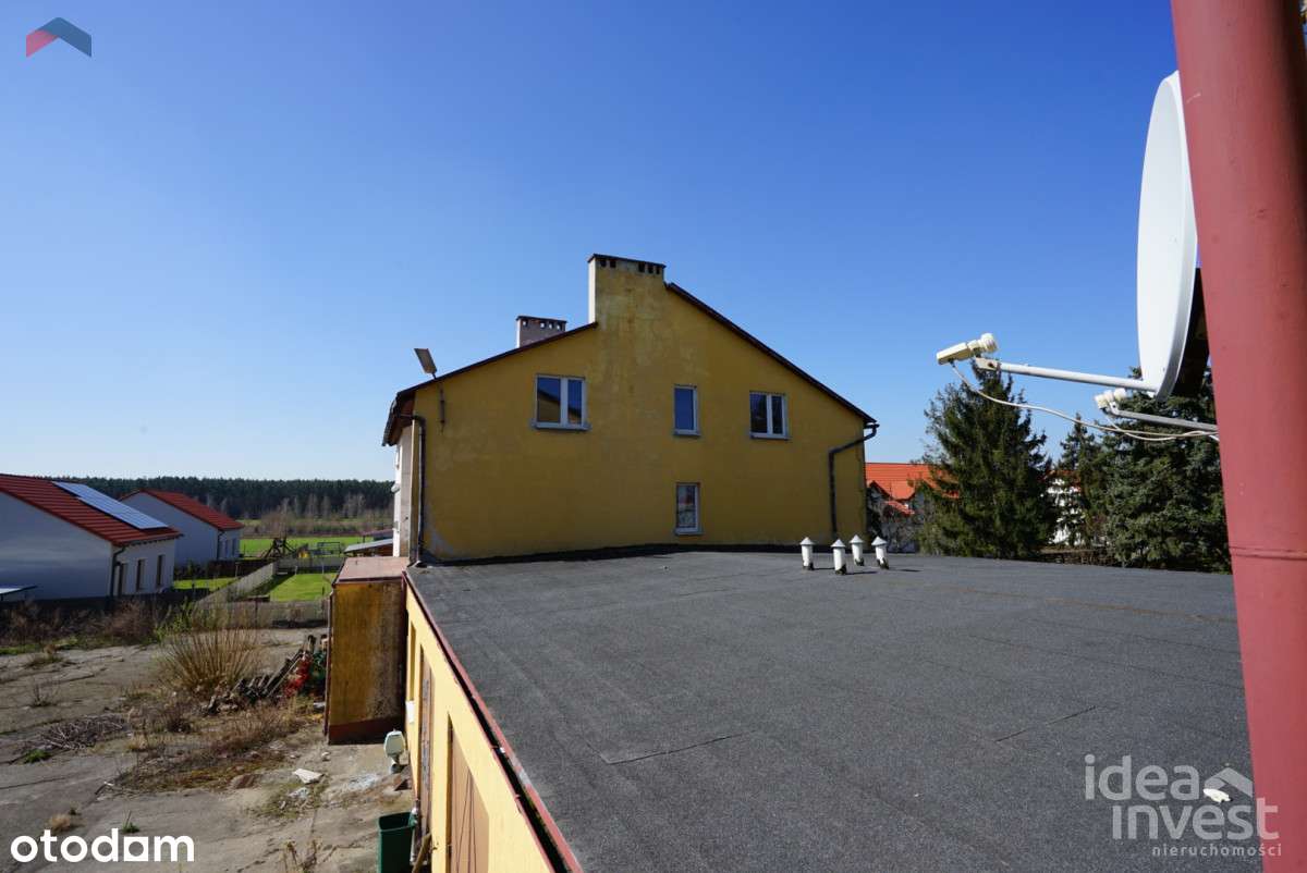 Duży dom w zabudowie bliźniaczej z potencjałem-16