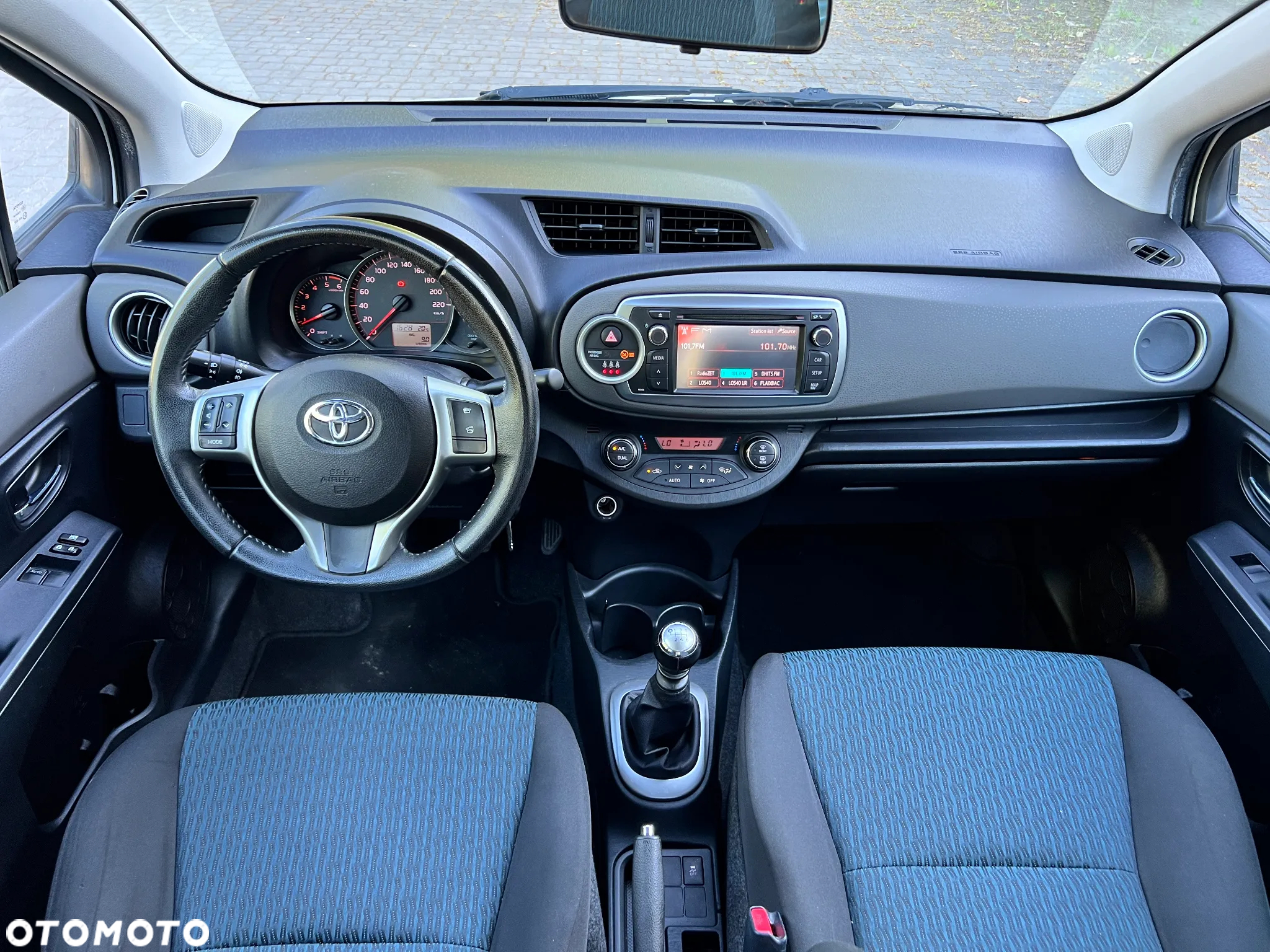 Toyota Yaris 1.4 D-4D Active - 14