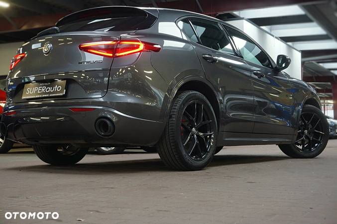 Alfa Romeo Stelvio 2.0 Turbo Veloce Q4 - 14