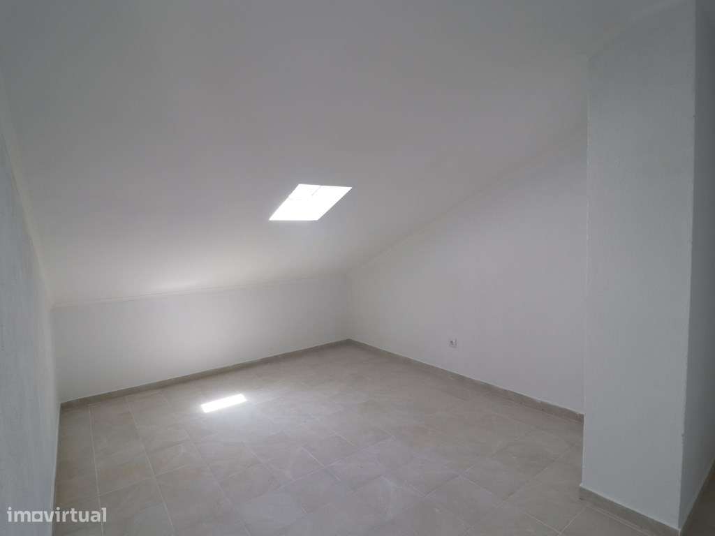 Apartamento T2 Novo - Arrecadação - Lavradio - Barreiro-22