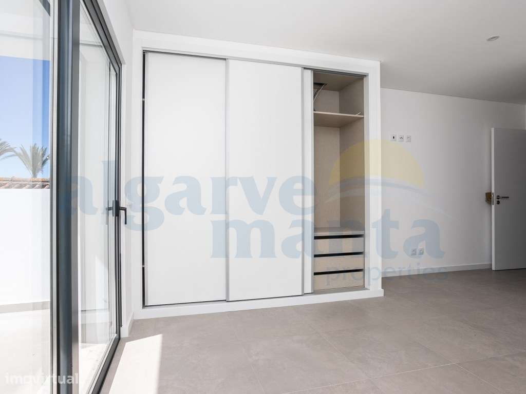 Exclusiva Moradia T4 de Luxo à Beira-Mar com Piscina Privada, Estac...-28