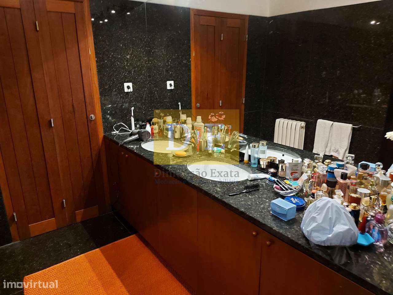 Moradia de 4 Frentes em Zona Nobre de Leca da Palmeira-28