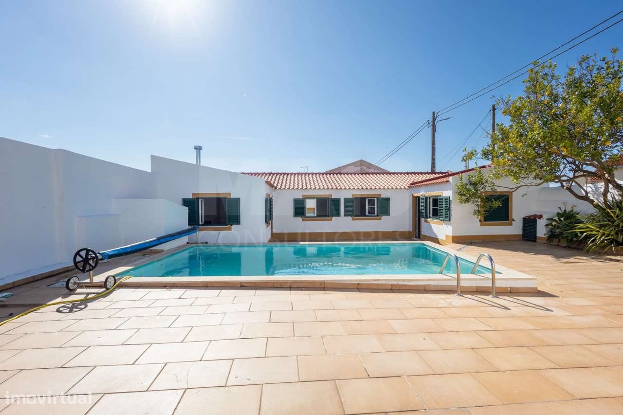 Moradia e dois Anexos T1 com piscina em Casais Mestre Mendo - Grande imagem: 4/43