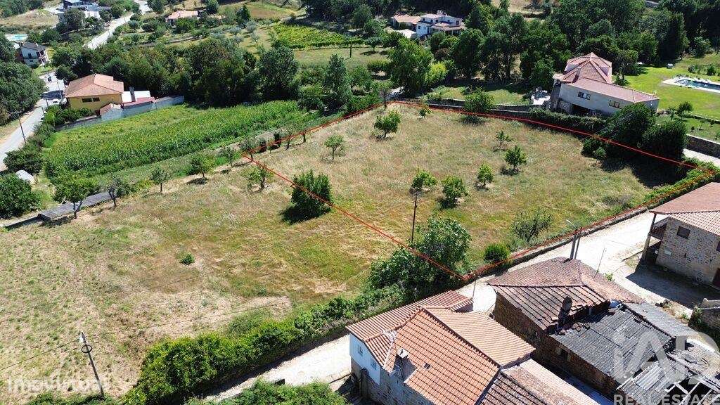 Terreno em Vilar de Nantes de 2950,00 m2 - Grande imagem: 5/9