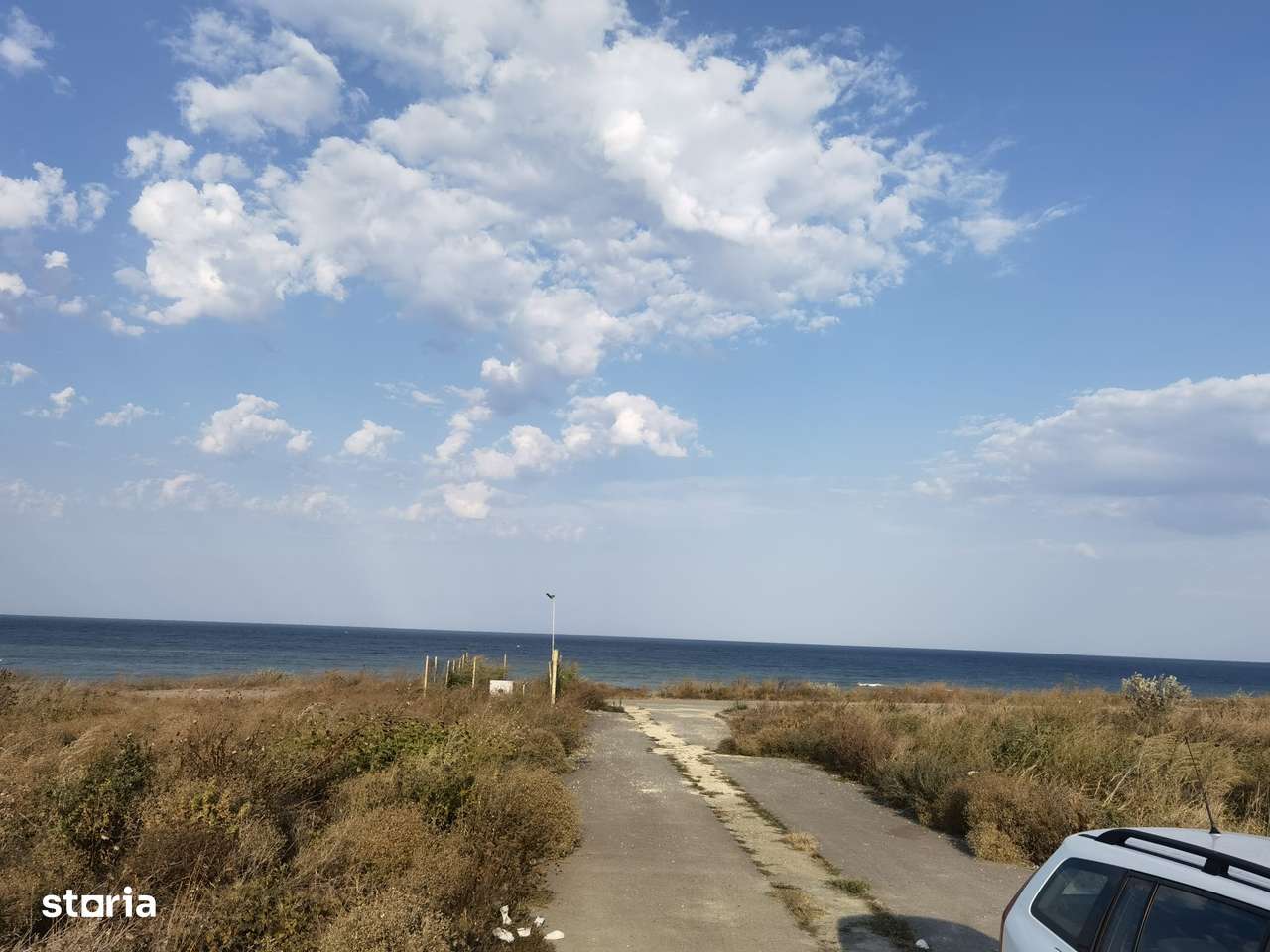 Costinesti teren intravilan 12600 mp distanta de Beach Please 500 m - Imagine principală: 2/5