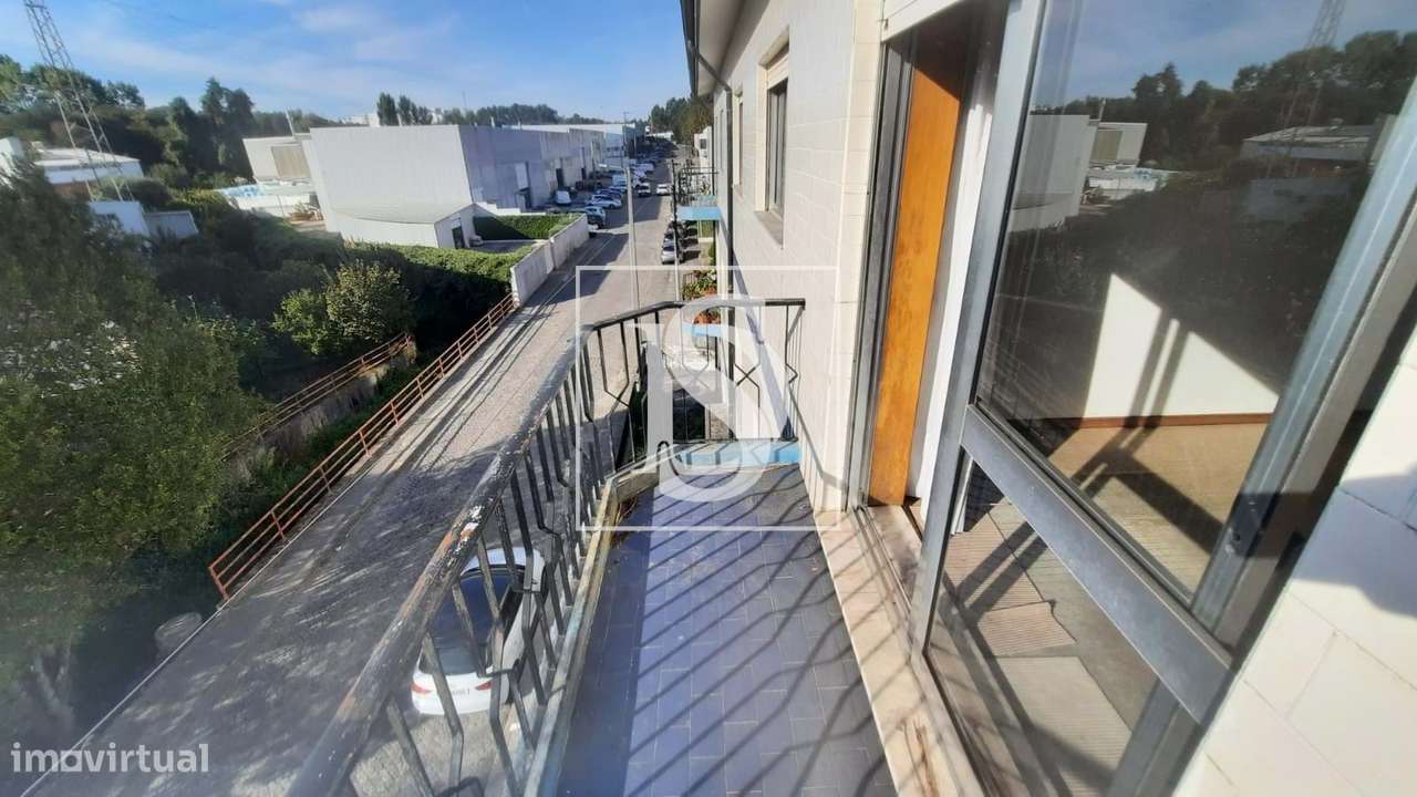 Apartamento T3 junto à estação de comboio de Rio Tinto-9