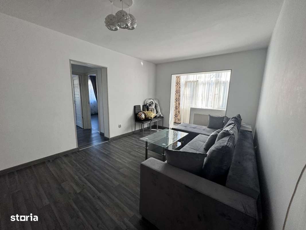 cv 160 Bd.Traian , apartament  3 camere , etaj III-4