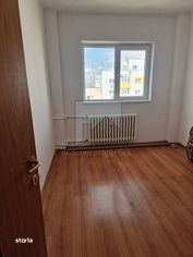 Vanzare apartament 4 camere - Dumbrava Noua